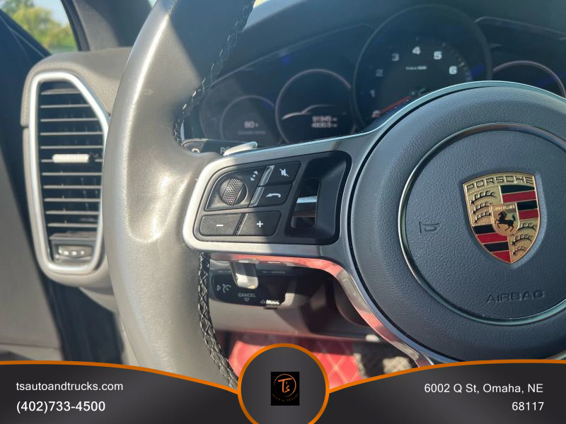 2020 Porsche Cayenne photo 15
