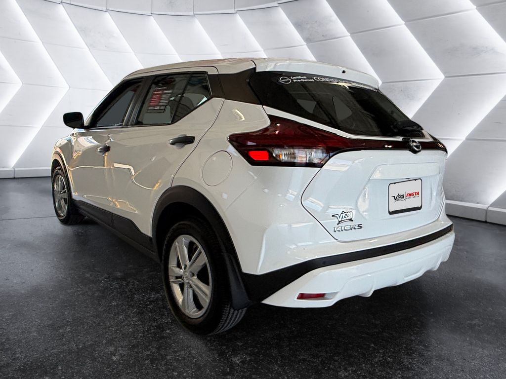 2024 Nissan Kicks S photo 6