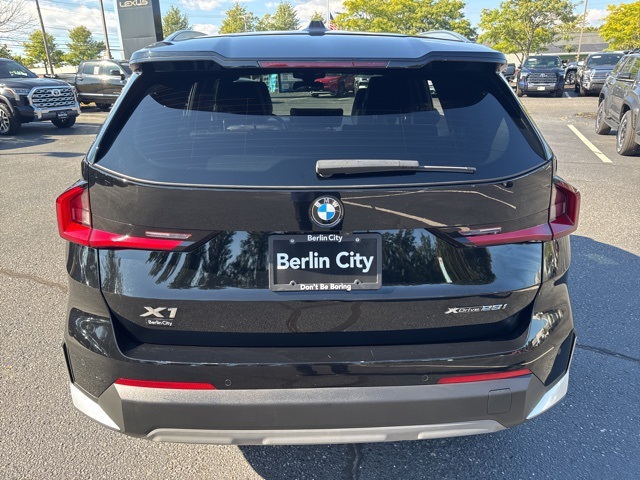 2023 Bmw X1 XDrive28i photo 4