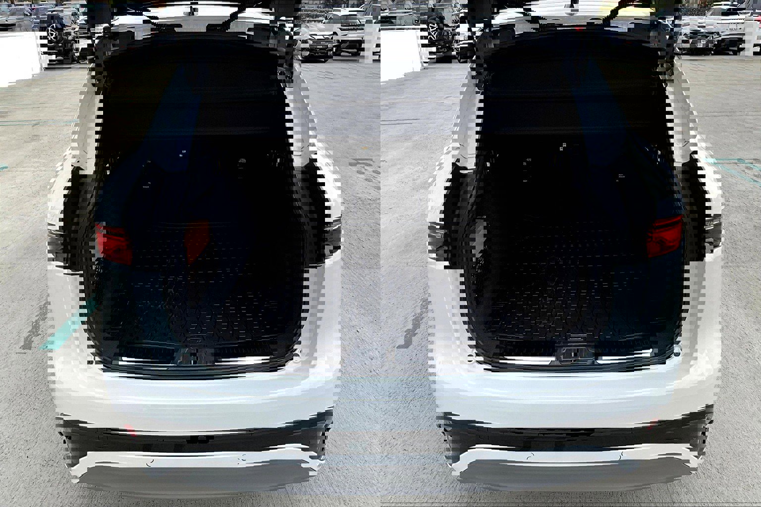 2026 Jaguar F-PACE P250 R-Dynamic S photo 10