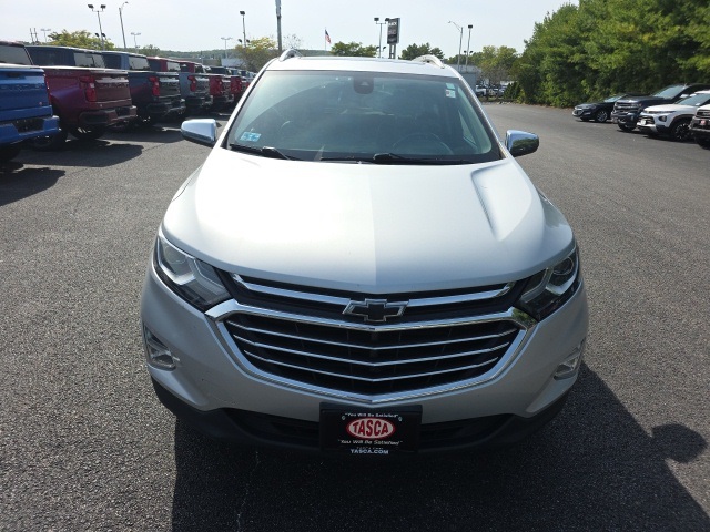 2018 Chevrolet Equinox Premier photo 2