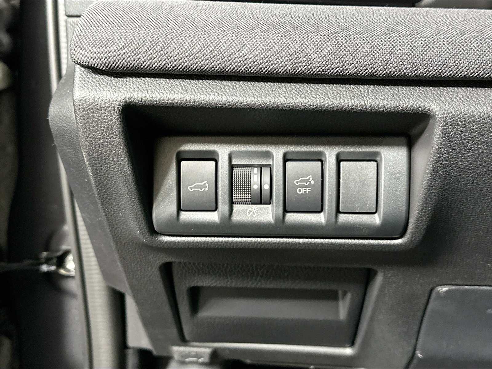 2025 Subaru Outback Premium photo 8