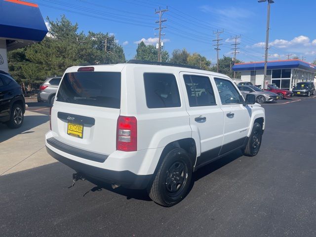 2016 Jeep Patriot Sport photo 4