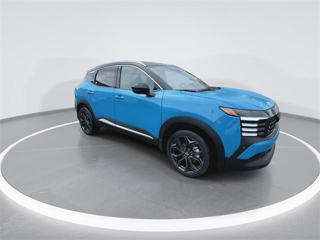 2025 Nissan Kicks SR photo 2