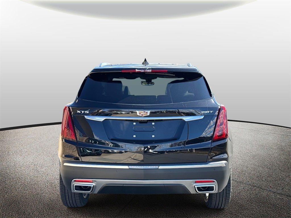 2026 Cadillac XT5 Premium Luxury photo 3