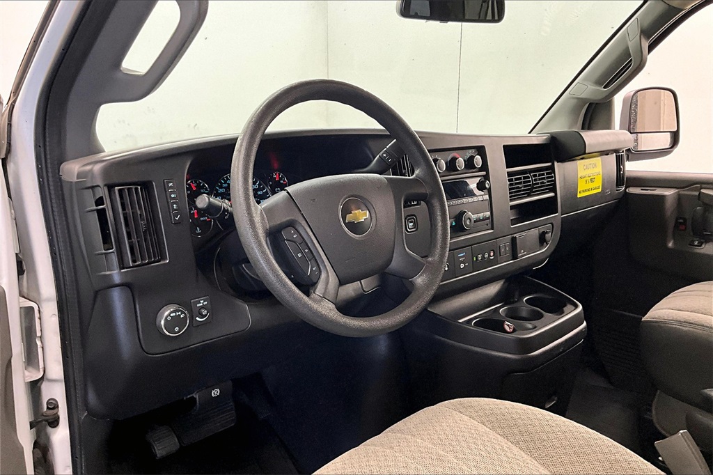 2020 Chevrolet Express 2500 LT photo 12