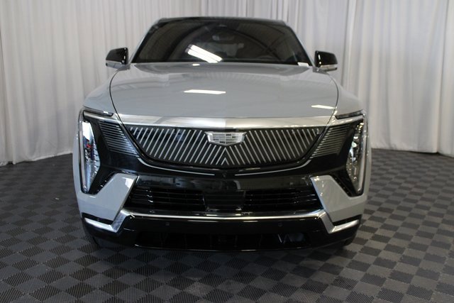 2026 Cadillac Escalade IQ Luxury photo 2