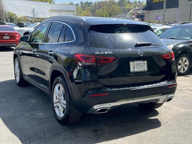 2021 Mercedes Benz GLA 250 4MATIC photo 3