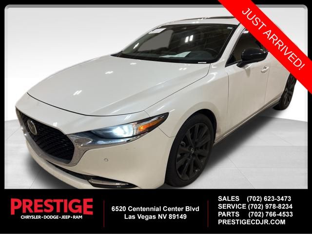 2022 Mazda Mazda3 Premium Plus's photo