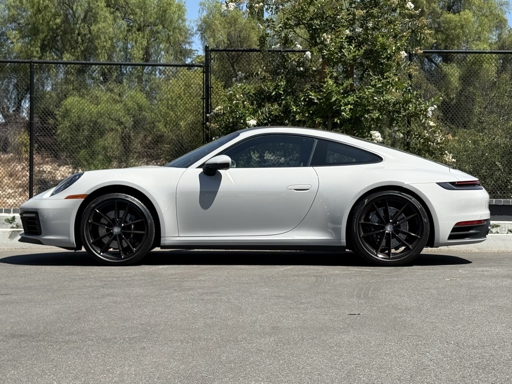 2024 Porsche 911 S photo 2