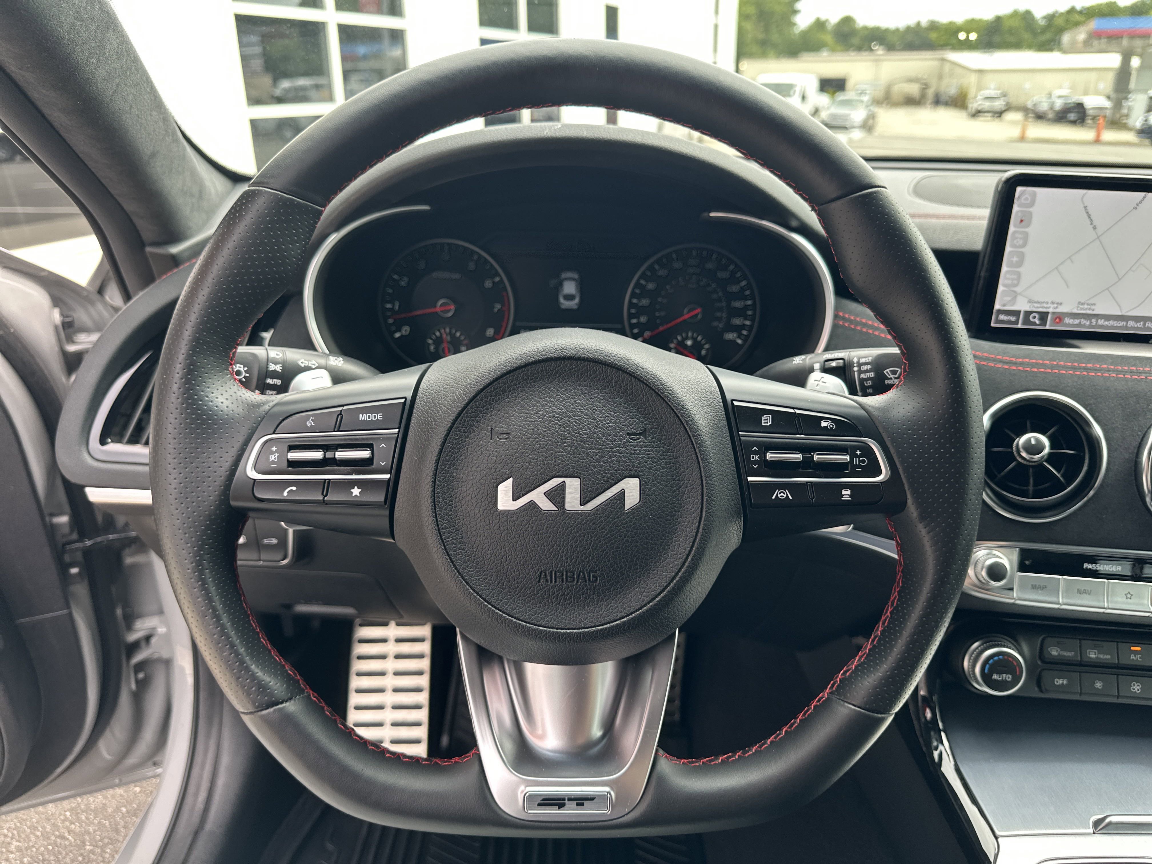 2023 Kia Stinger GT2 photo 4