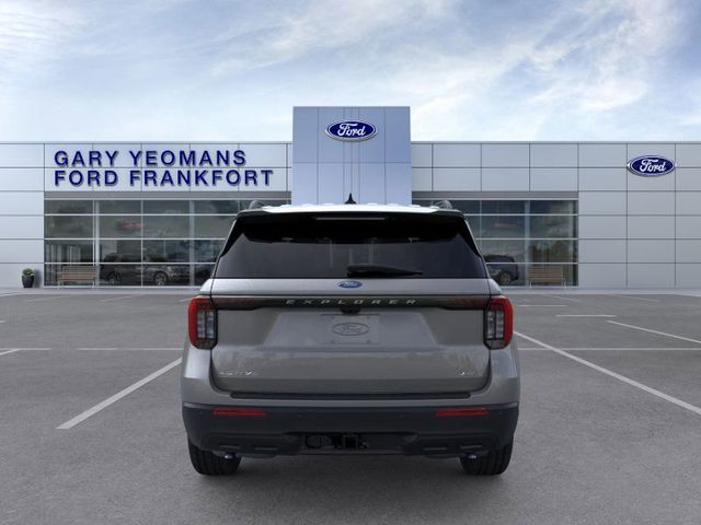 2026 Ford Explorer photo 4
