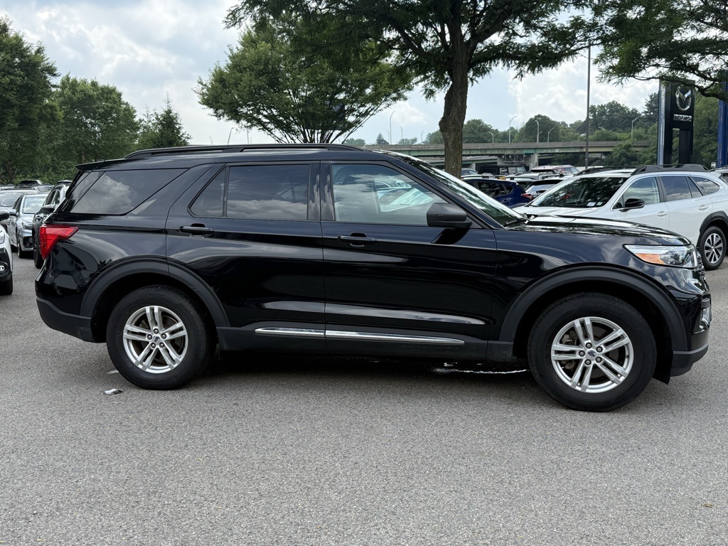 2022 Ford Explorer XLT photo 4