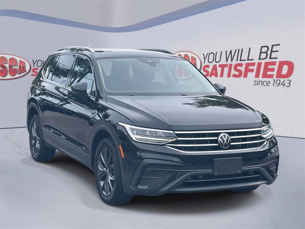 2022 Volkswagen Tiguan SE R-LINE BLACK's photo