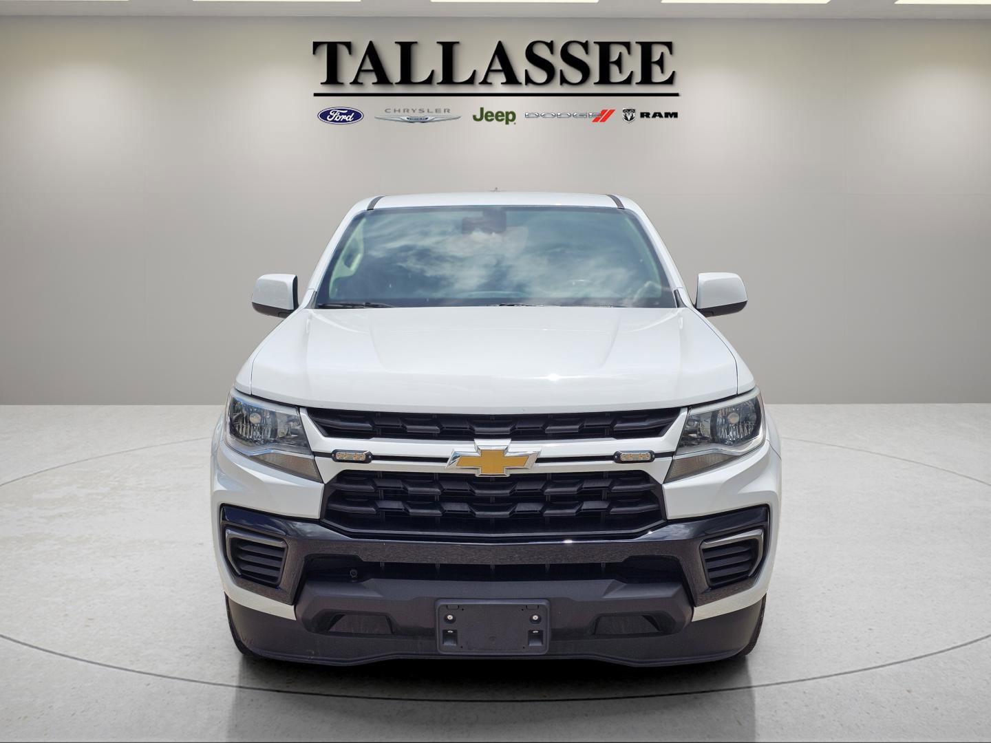 2021 Chevrolet Colorado LT photo 2