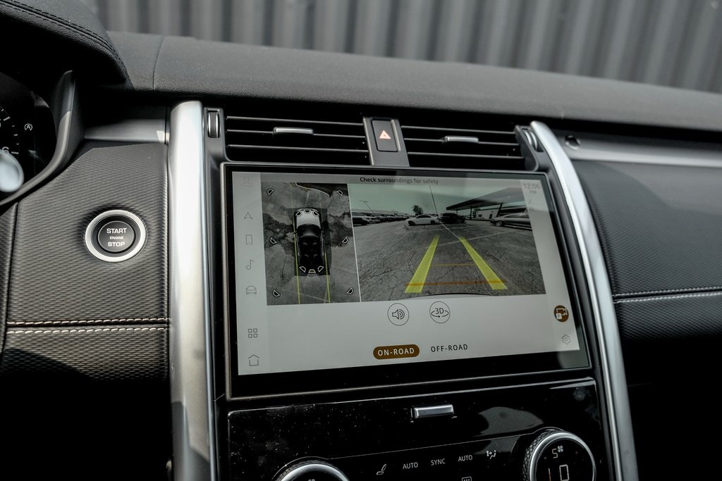 2025 Land Rover Discovery SE photo 10