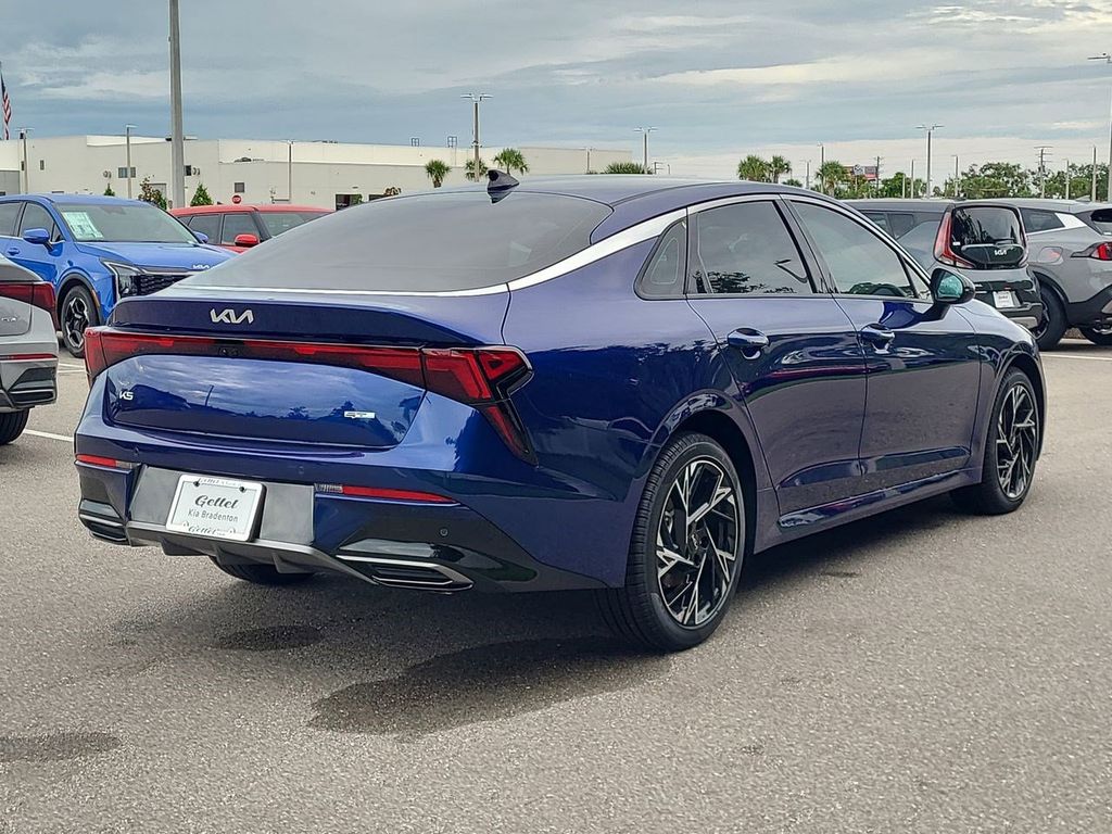 2026 Kia K5 GT-Line photo 5