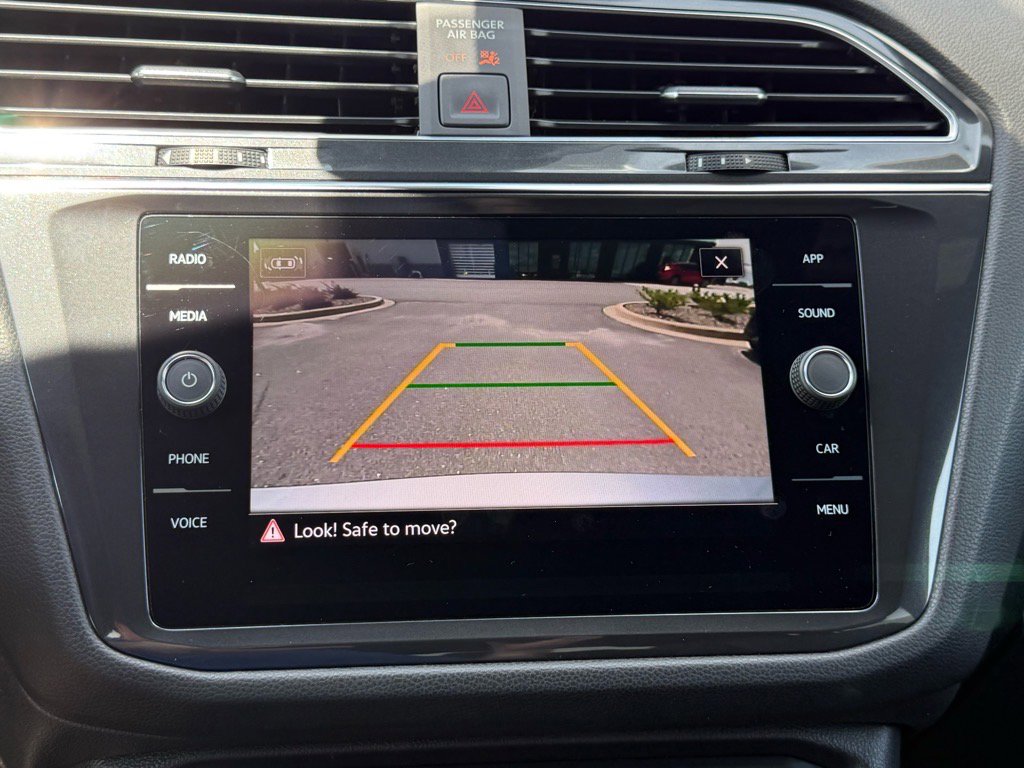 2023 Volkswagen Tiguan SE R-Line Black photo 30