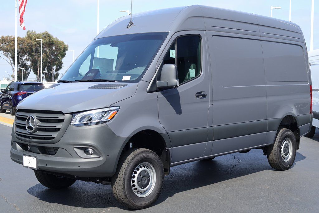 2025 Mercedes-Benz Sprinter Cargo Van Base's photo