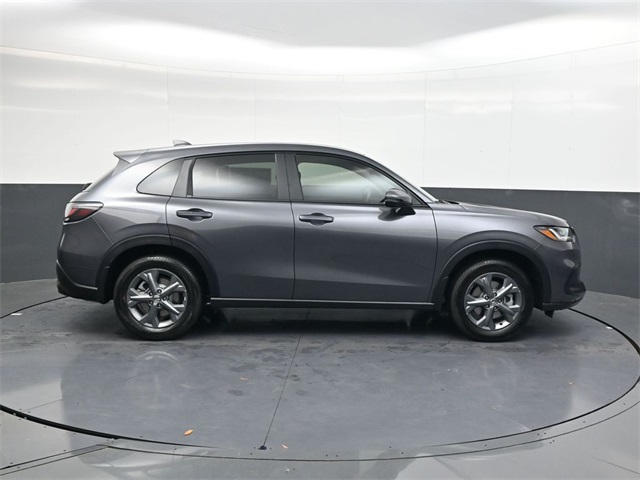 2026 Honda HR-V LX photo 2