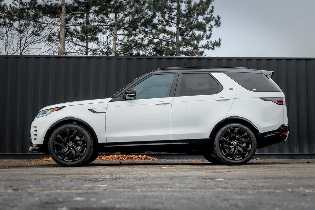 2025 Land Rover Discovery SE photo 2