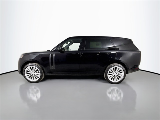 2025 Land Rover Range Rover SE photo 5