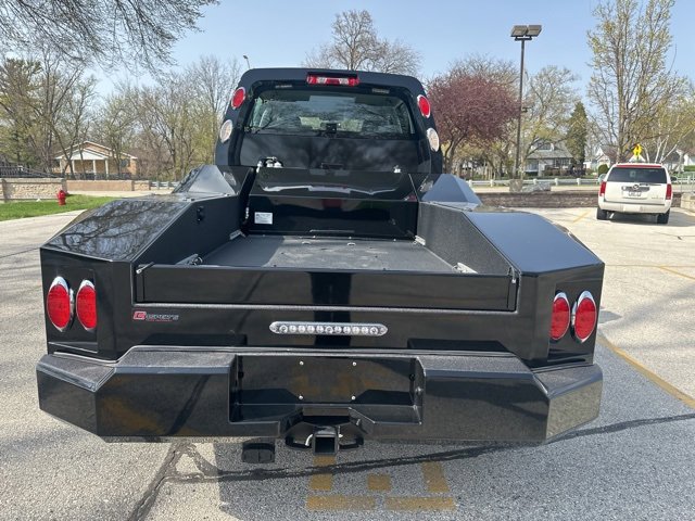 2024 Chevrolet Silverado 6500HD LT photo 7