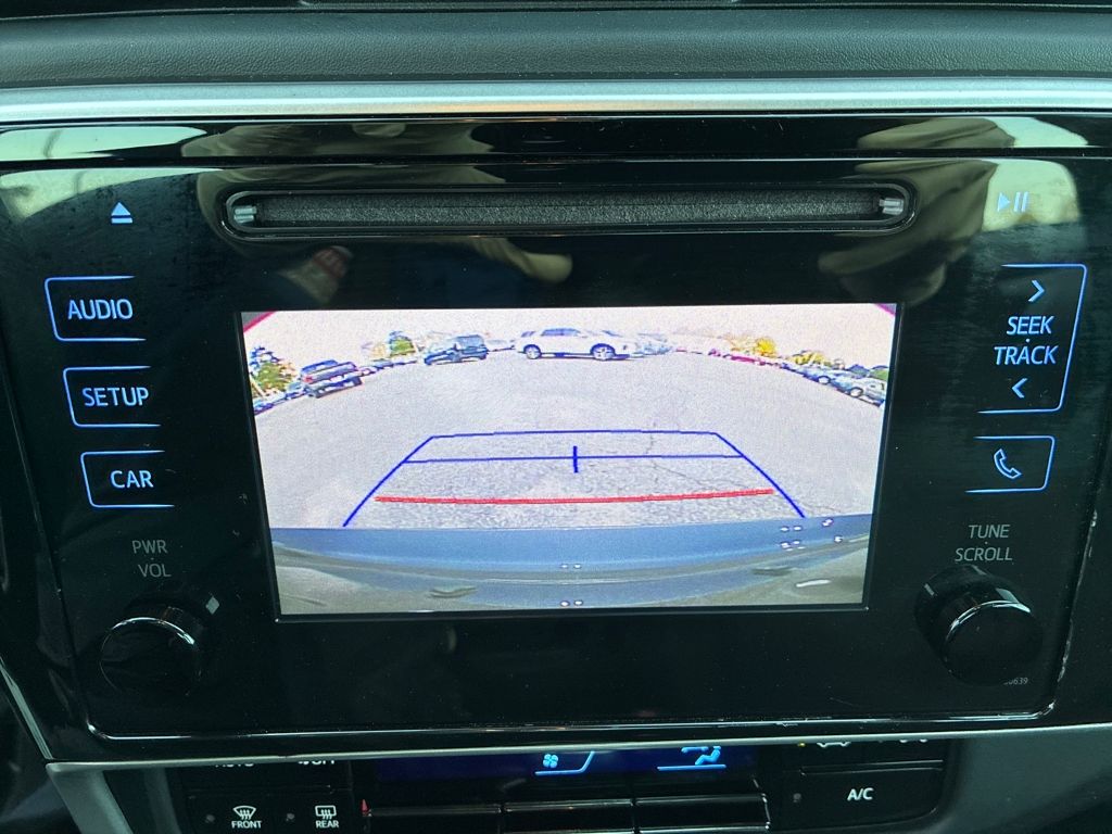 2019 Toyota Corolla L photo 19