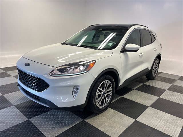 2022 Ford Escape SEL photo 2