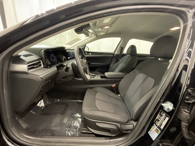 2023 Kia K5 LXS photo 10