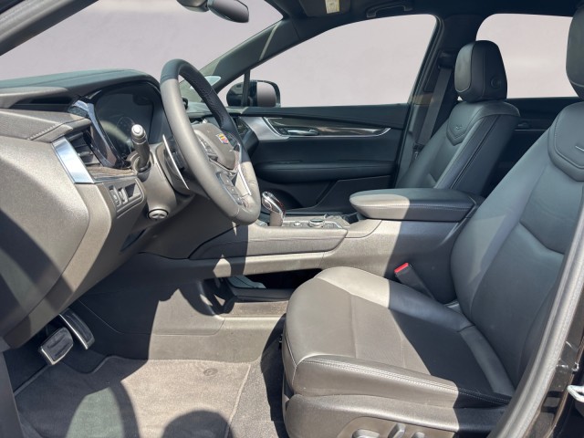 2022 Cadillac XT5 Sport photo 9