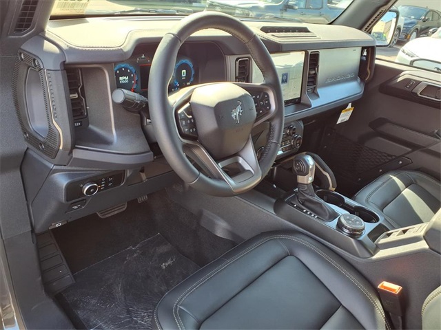 2025 Ford Bronco Badlands photo 10