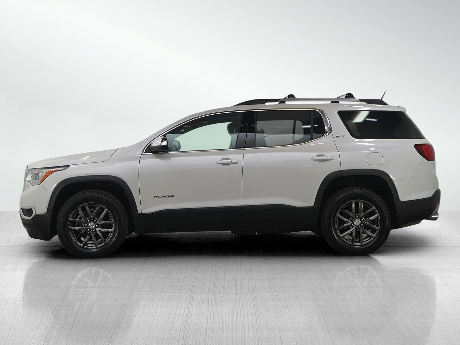 Used 2019 GMC Acadia SLT-1 with VIN 1GKKNULS8KZ107363 for sale in Minneapolis, Minnesota