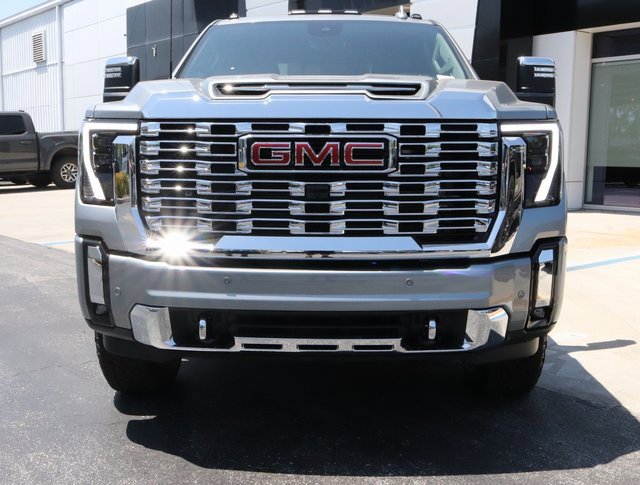 2025 Gmc Sierra 2500 HD Denali photo 2