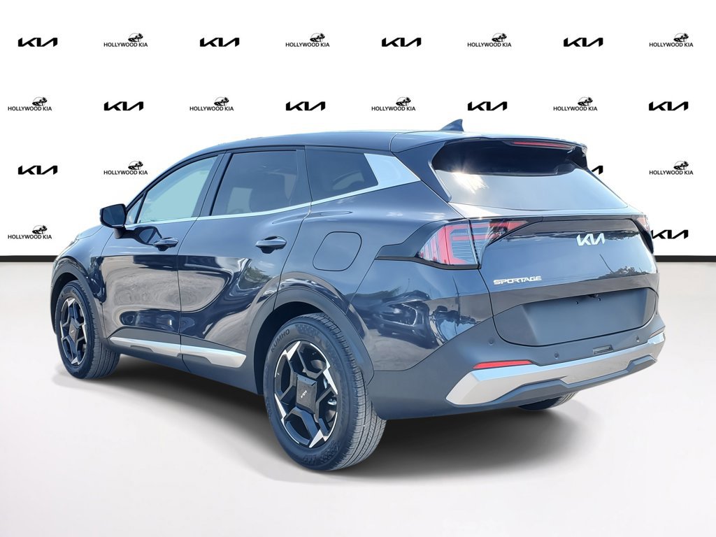2026 Kia Sportage EX photo 3