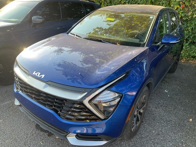 2023 Kia Sportage EX photo 3