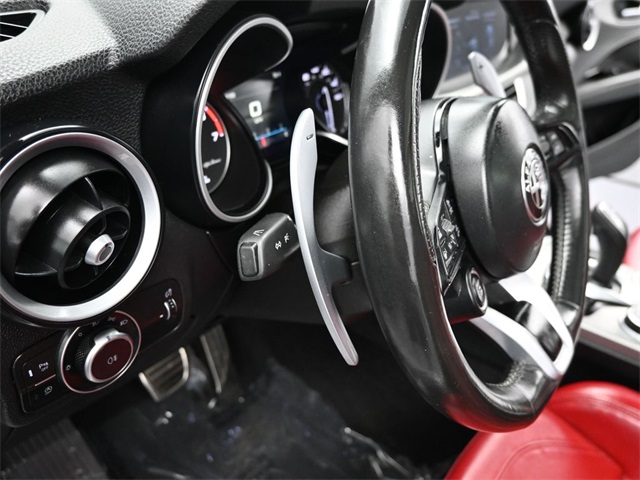 2022 Alfa Romeo Stelvio Ti Sport photo 18