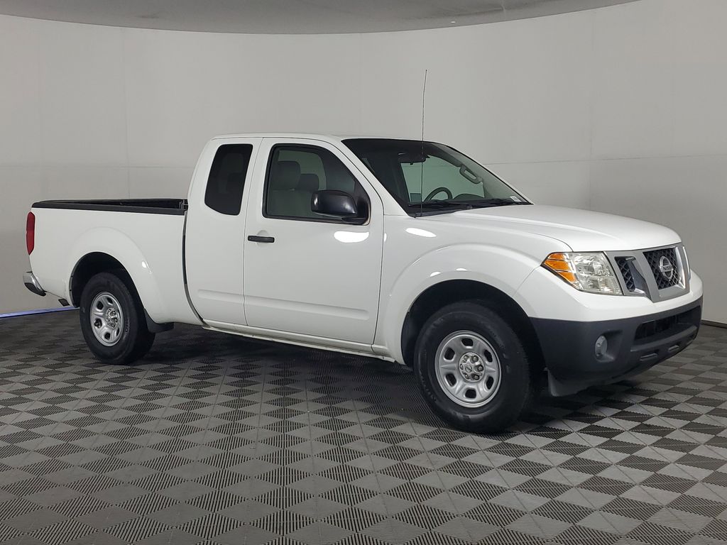 2013 Nissan Frontier S photo 2