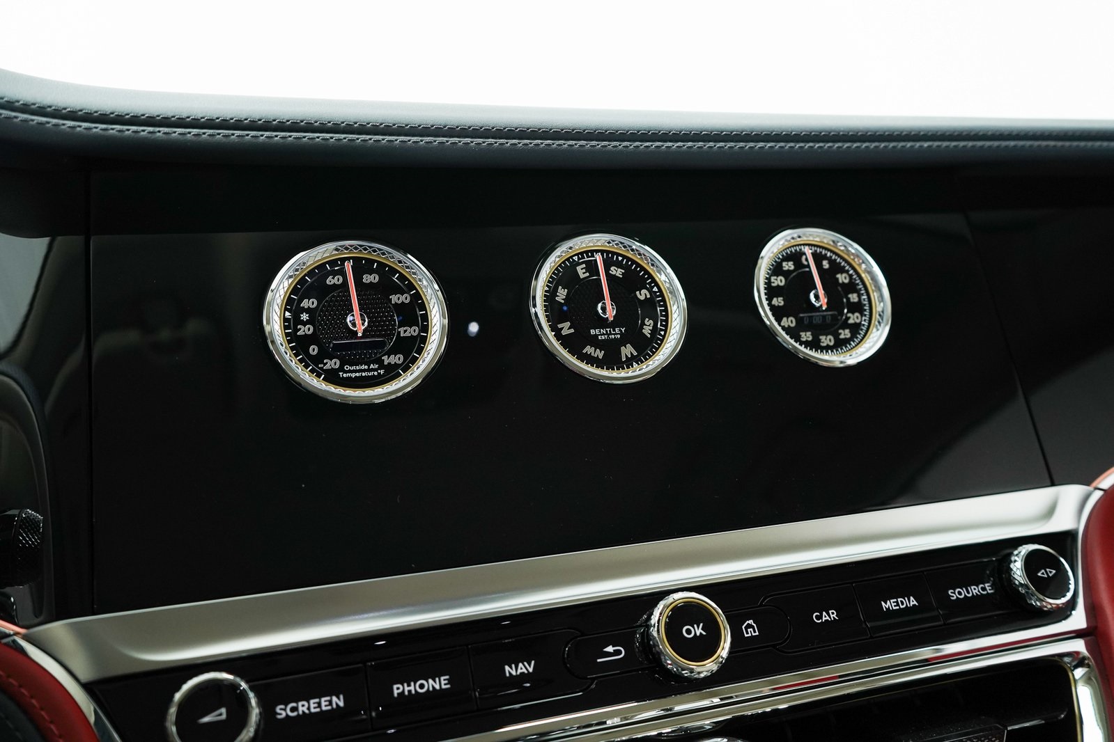 2024 Bentley Flying Spur Mulliner V8 photo 34