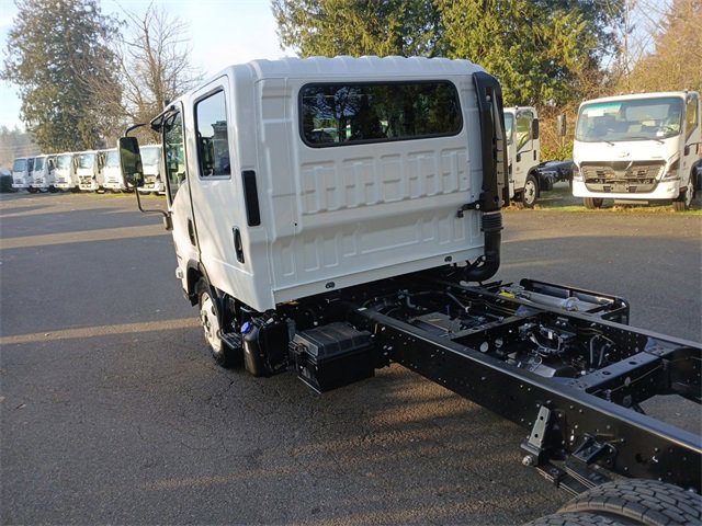 2025 Chevrolet Silverado photo 3