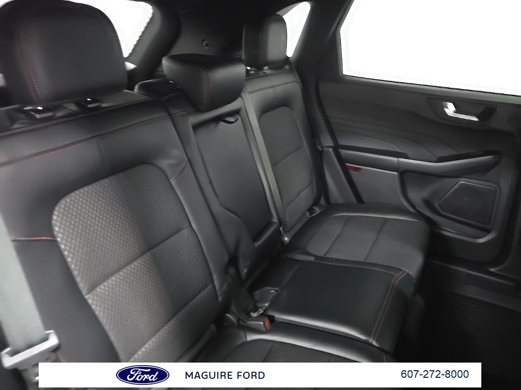 2023 Ford Escape ST-Line Select photo 17