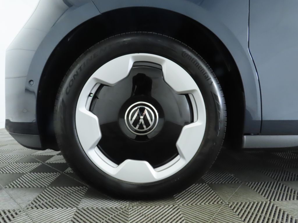 2025 Volkswagen ID. Buzz Pro Plus photo 29