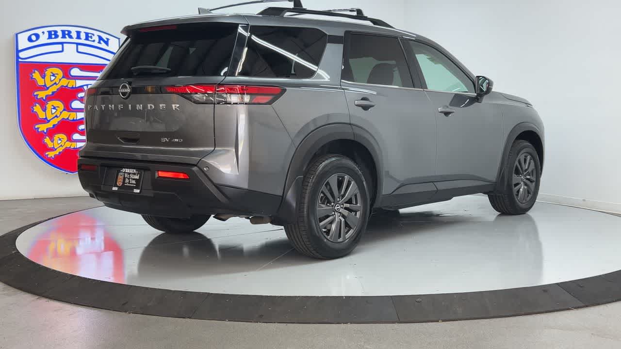 2022 Nissan Pathfinder SV photo 5