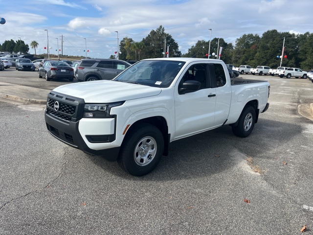 2026 Nissan Frontier King Cab S photo 3
