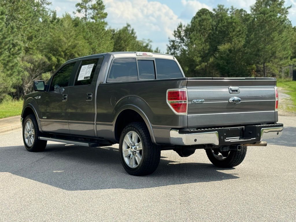 2011 Ford F-150 Lariat photo 9