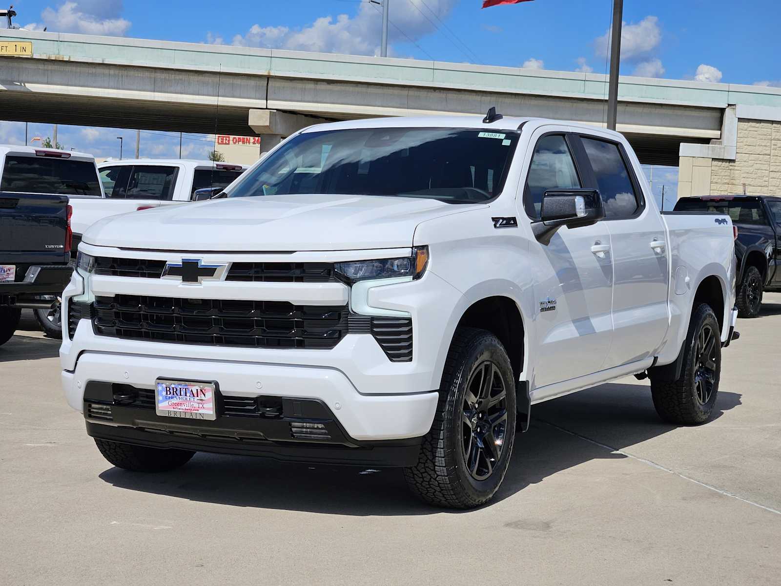 2026 Chevrolet Silverado 1500 RST photo 2