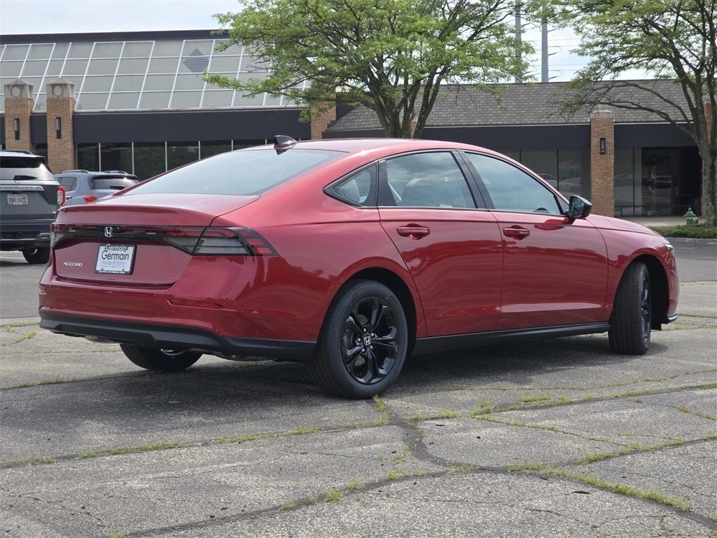 2025 Honda Accord SE photo 14