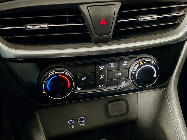 2024 Buick Encore GX Sport Touring photo 19