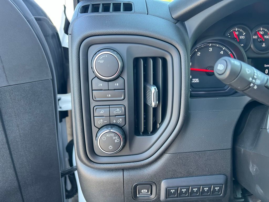 2024 Chevrolet Silverado 3500HD Work Truck photo 39