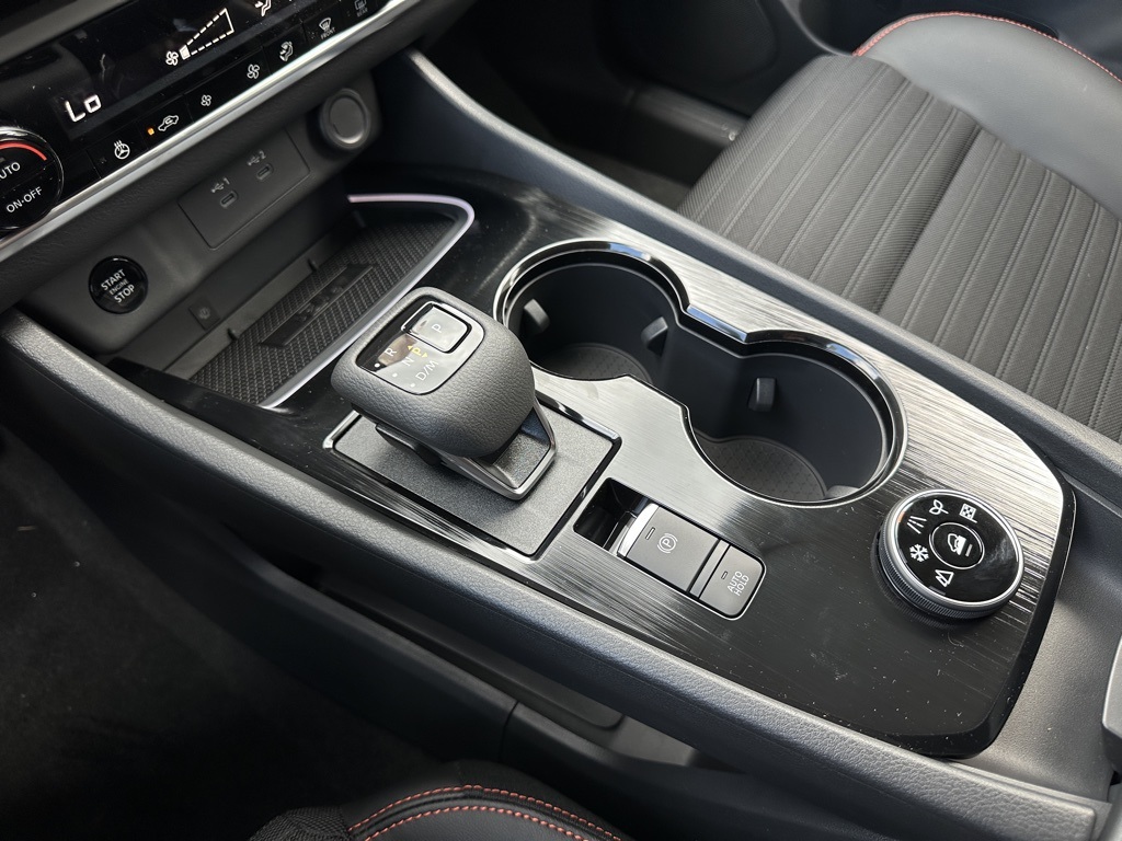 2026 Nissan Rogue SV photo 24